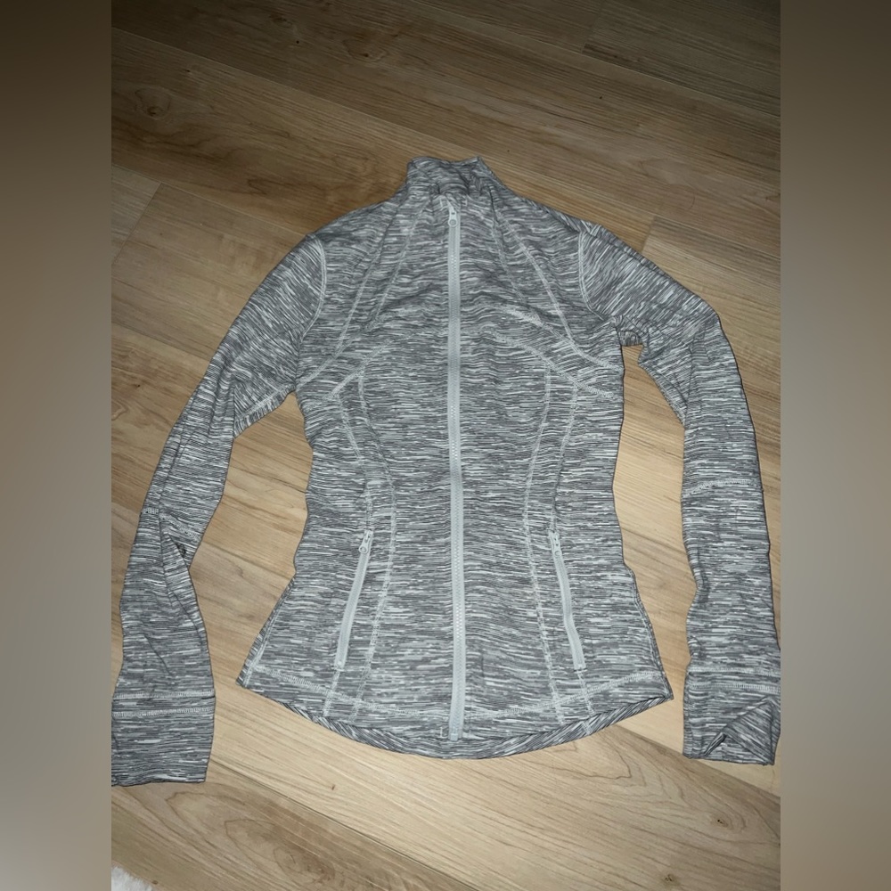 Grey lululemon define jacket size 4